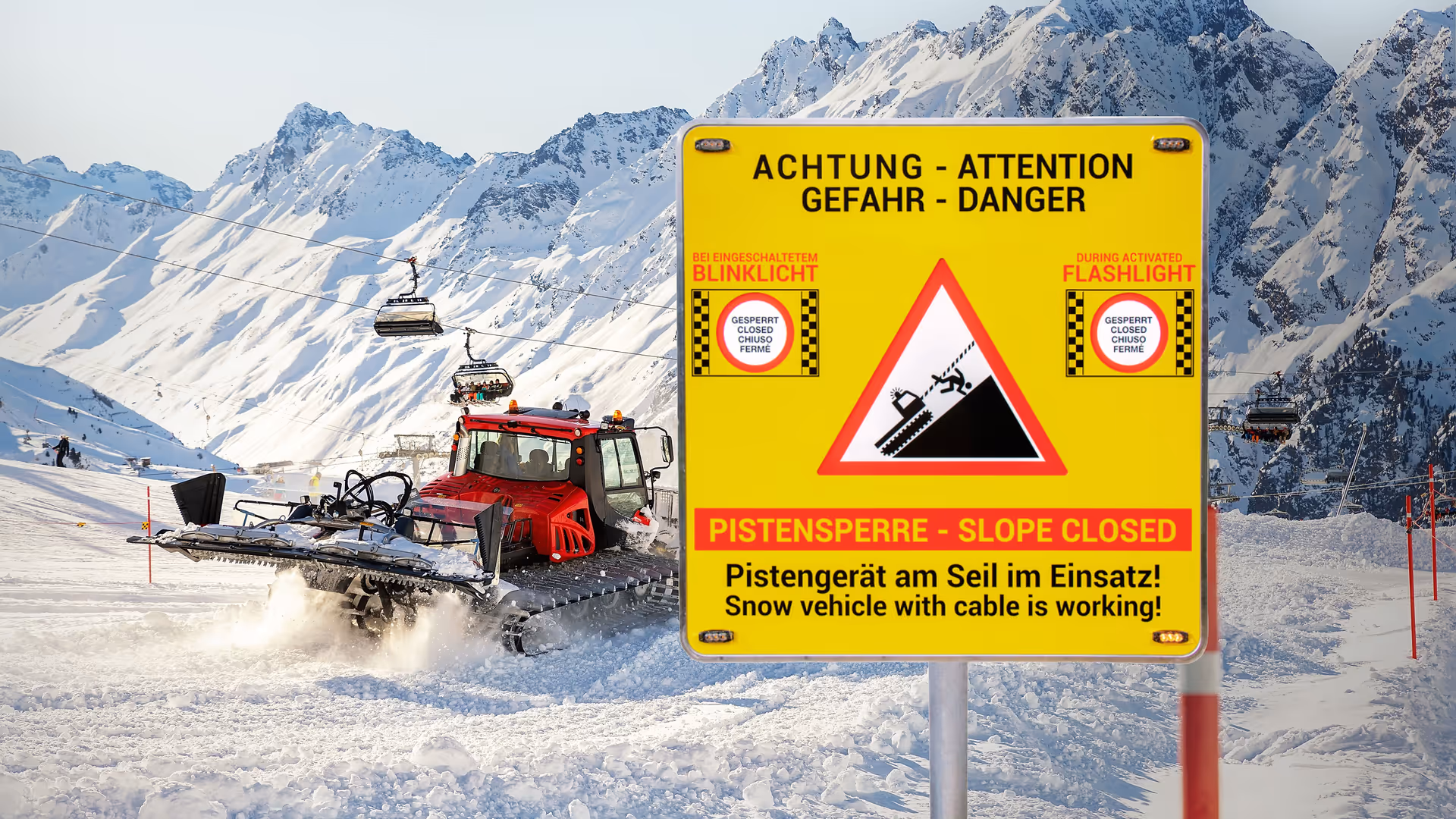 Pistenraupe im Einsatz bei Schnee und das neue Alform - Pisten Guard Warnschild