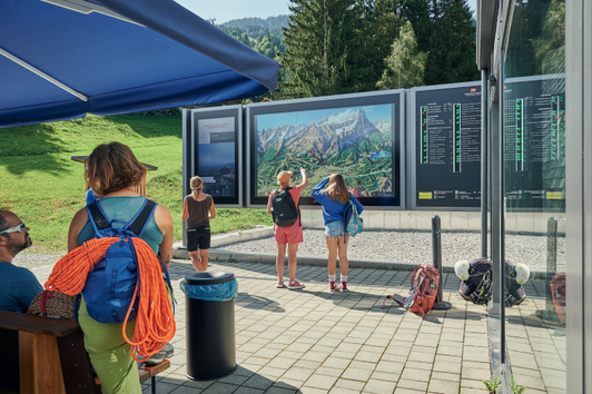Digital Signage System Summer Garmisch-Partenkirchen Alpspitzbahn