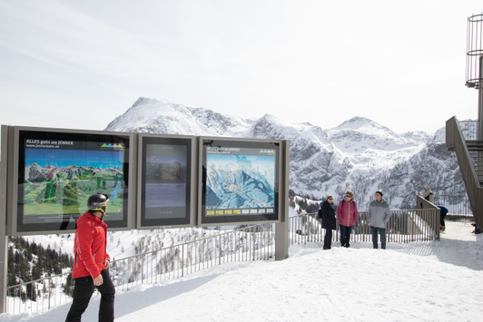 Digital signage system winter and summer Jennerbahn