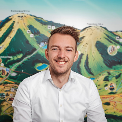 Porträt Sommer Josef Holzer Leitung Werbeverkauf