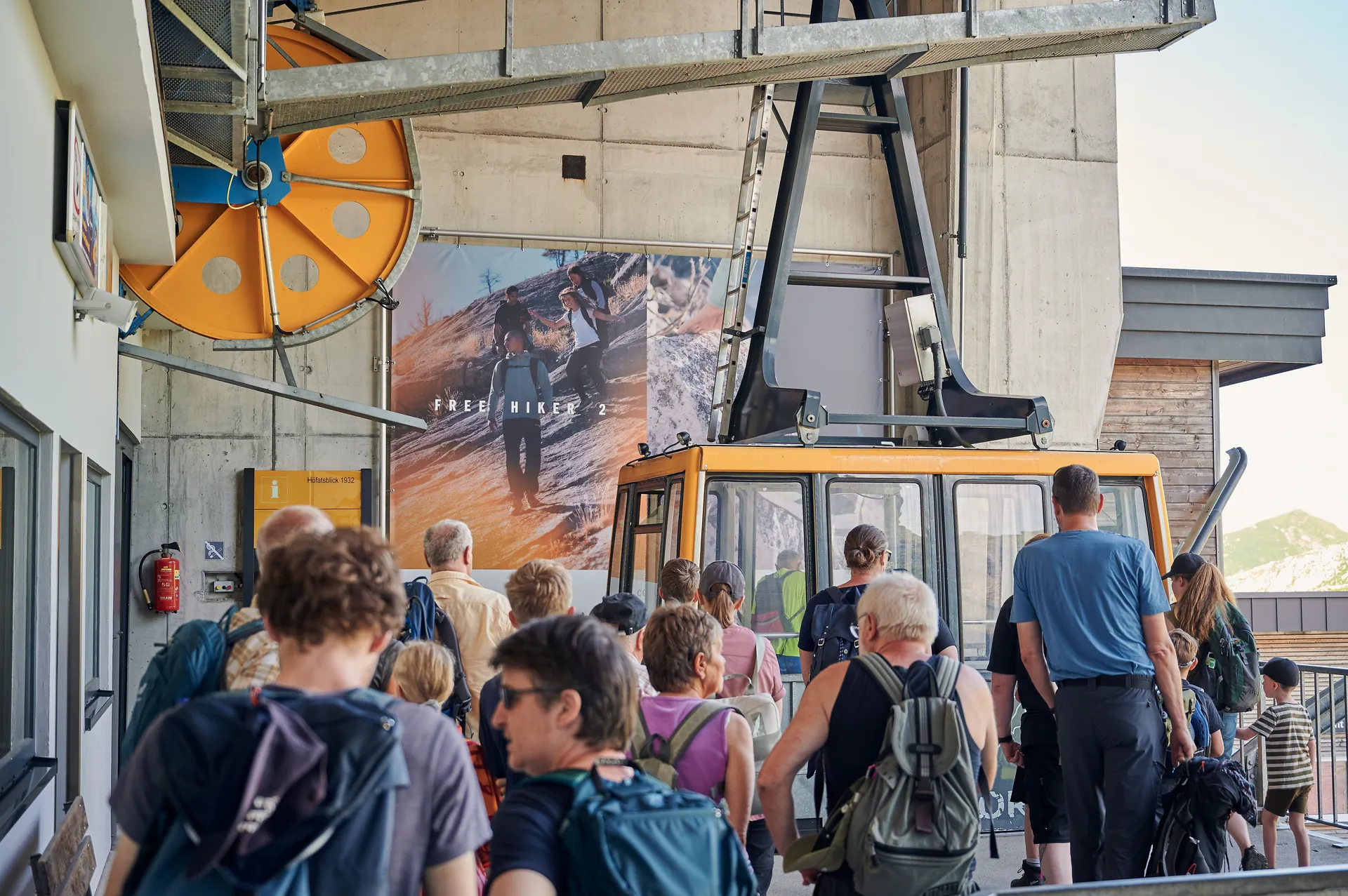 Megaposter Adidas Terrex Nebelhornbahn