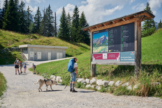 Panorama-Infoanlage Wertalpin Real Estate Summer Garmisch-Partenkirchen