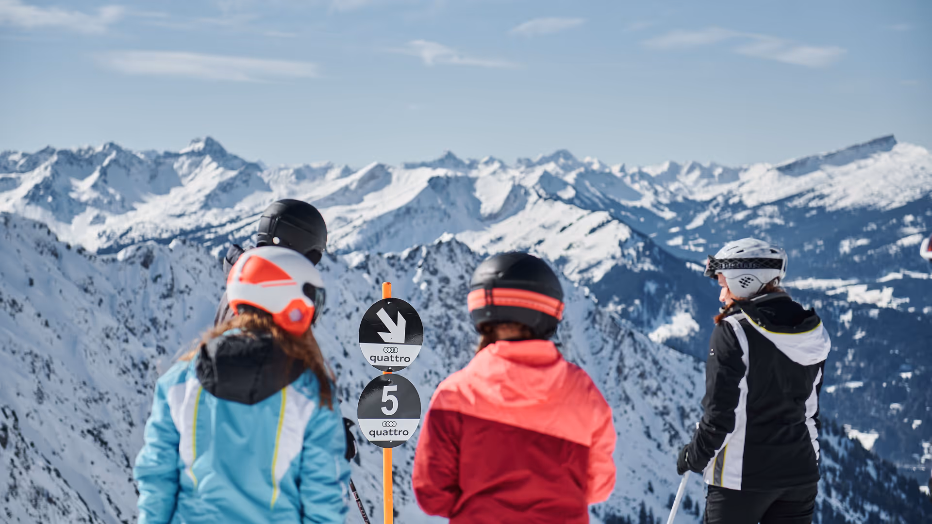 Pistenmarkierung Audi schwarz Nebelhornbahn